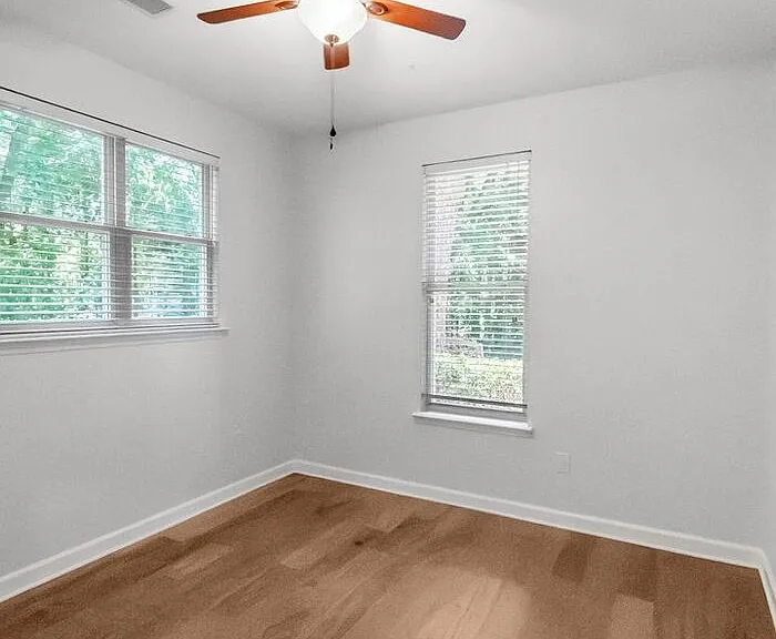 714 Northeast Dr #52 — Photo 7