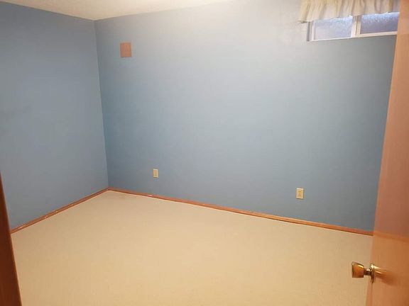 4th image of 2605 E McLoughlin Blvd