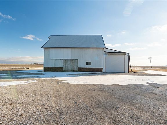 3rd image of 10788 N 1000 East Rd