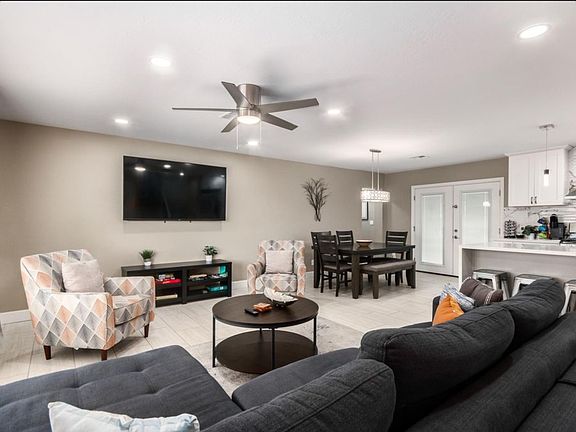 5th image of 8607 E Malcomb Dr