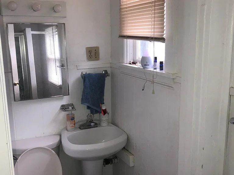 105 Bool St #1-2 — Photo 16