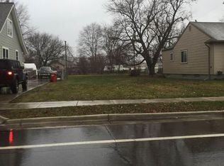 23225 Hayes Ave, Eastpointe, MI 48021