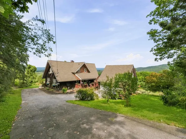 123 Stagecoach Pass, Stormville, NY 12582