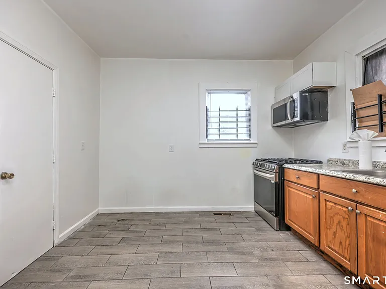 483 Ferry St #1 — Photo 19