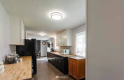 1339 Rhododendron Ct NE Photo 1