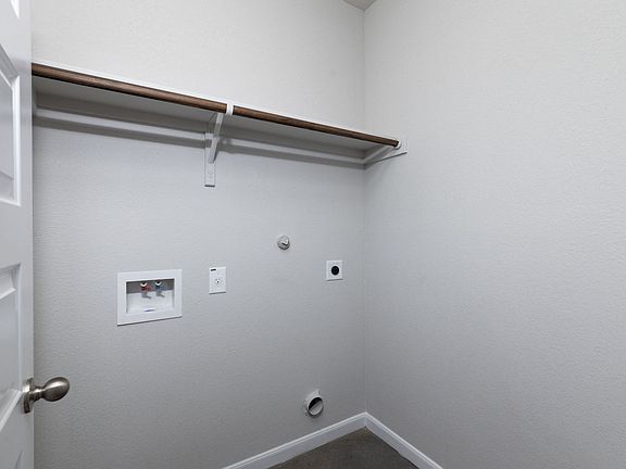 4th image of 926 Country Ln Unit A