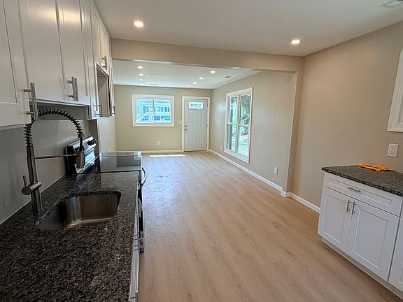 5th image of 106 Lambson Ln