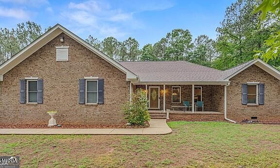 2nd image of 309 Brooks Dr