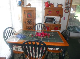 8 Ridgestone Dr, Hendersonville, NC 28792