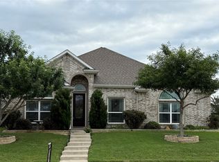 455 Wintergreen Dr, Waxahachie, TX 75165