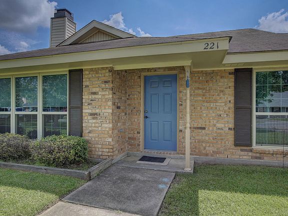 5th image of 221 Sunflower Dr