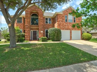 8121 Union Lake Dr, Fort Worth, TX 76137