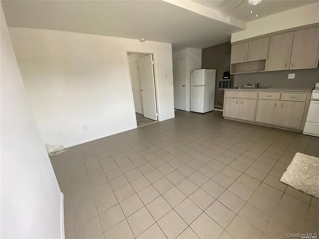 1 bed, 1.0 bath, 500 sqft, $2,200 — Photo 3