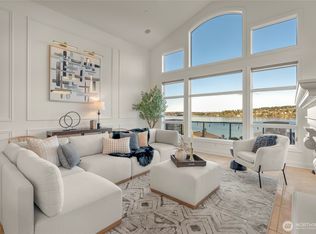 15517 Lake Shore Boulevard NE, Lake Forest Park, WA