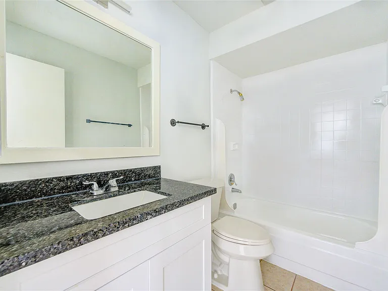 6401 Deihl Rd #505 — Photo 23