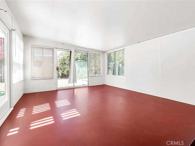 1231 E Mayfair Ave — Photo 10
