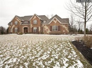 3944 Montereale Dr, Canfield, OH 44406