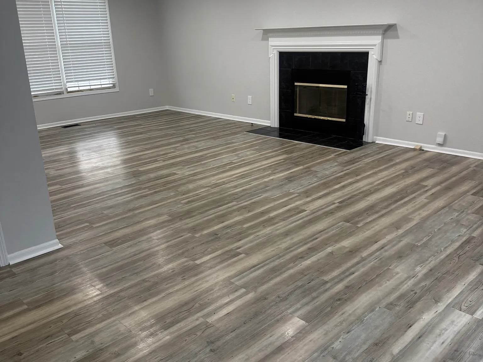 4 bed, 1360 sqft, $2,450 — Photo 3