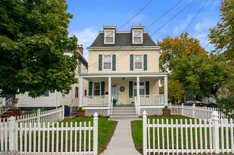 1st image of 212 Mount Vernon Ave