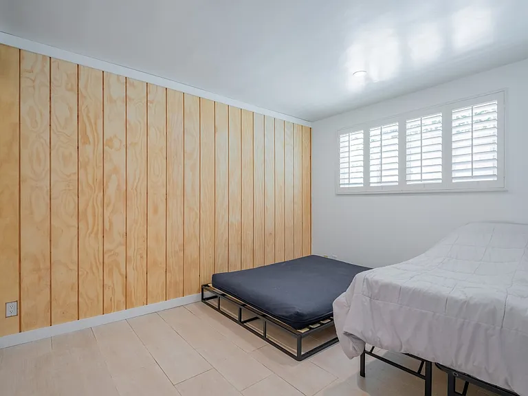 4321 Clear Valley Dr — Photo 24