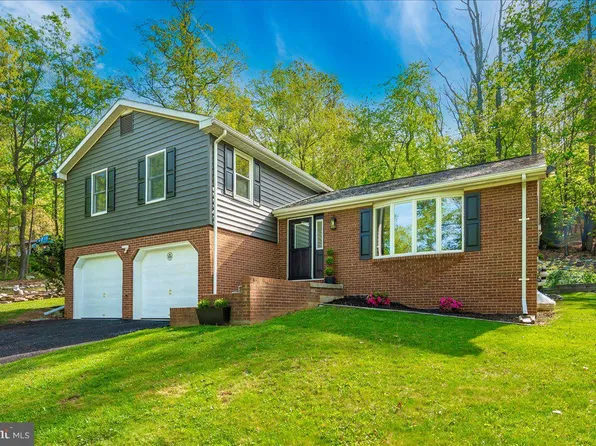 13449 Edgemont Rd, Smithsburg, MD 21783