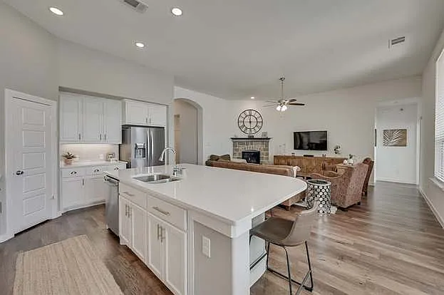 1917 13th St — Photo 10