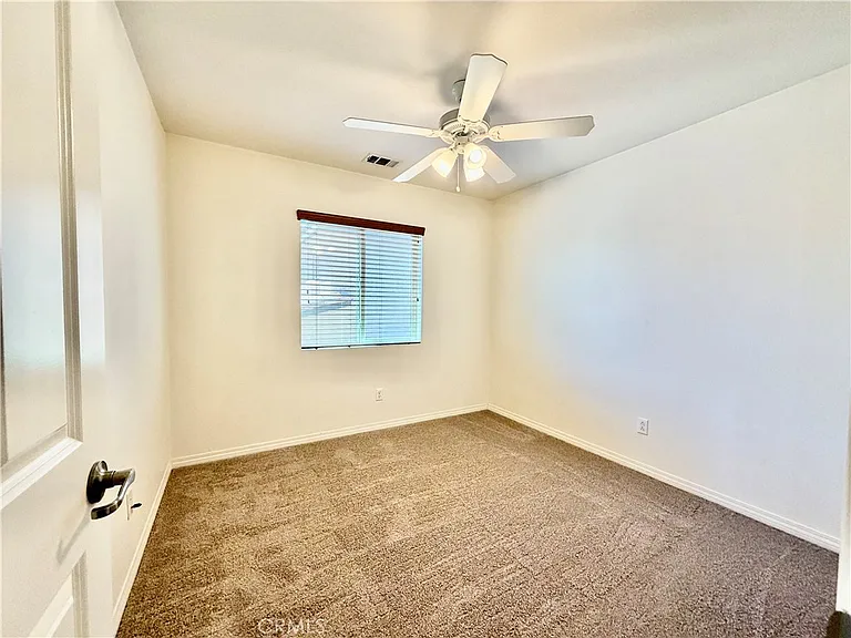 38129 Turning Leaf Ct — Photo 42