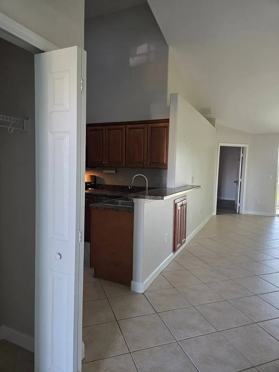 Building Photo - 2304 Palm Key Ct