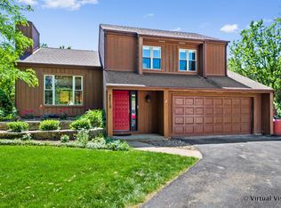 3310 Pomeroy Rd, Downers Grove, IL 60515