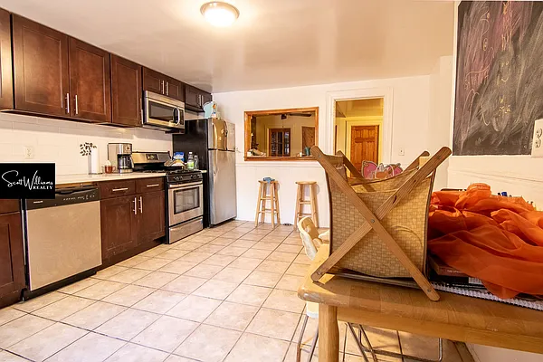 Rented by Scott Williams Realty LLC | media 20