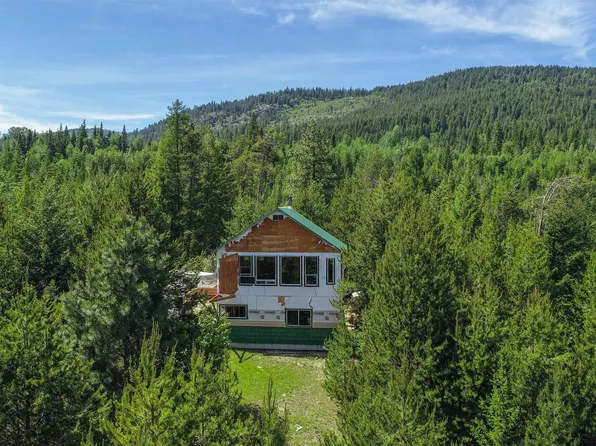859 Otter Ln, Bonners Ferry, ID 83805