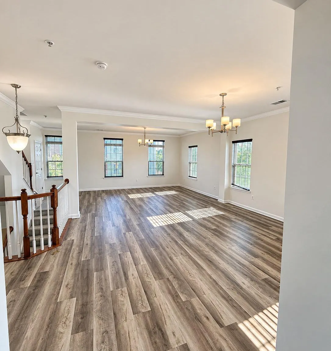 Somerset Condo — Photo 2