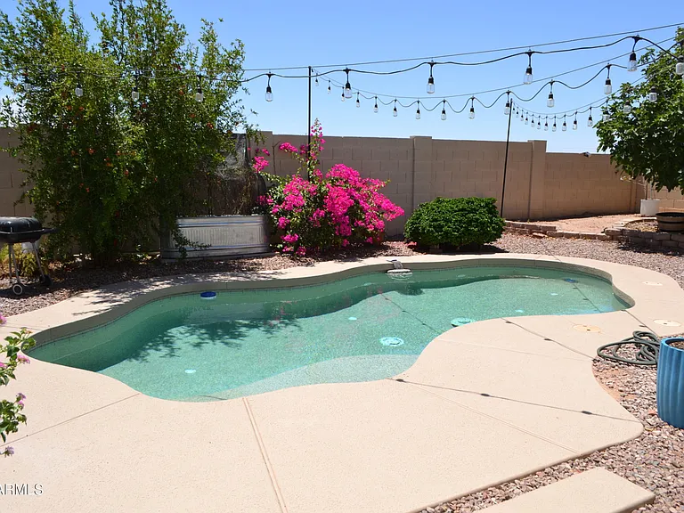 1441 W Montebello Ave — Photo 9