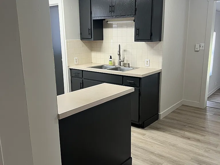 1320 Orchard St — Photo 3