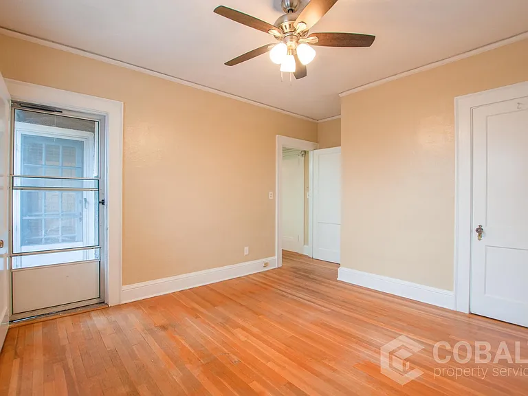 993 N Highland Ave NE #6 — Photo 9