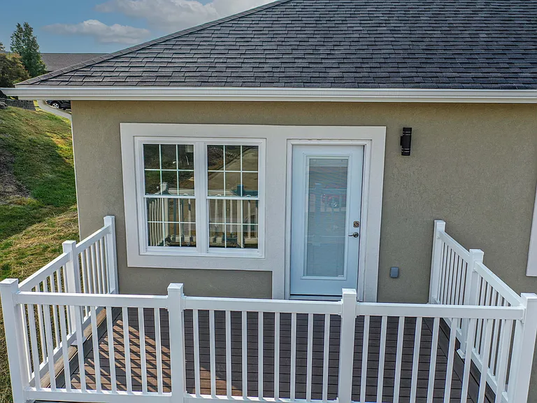 1828 Pinnacle Point Dr — Photo 19