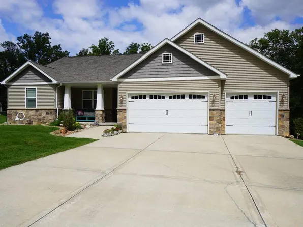 1306 Bridlespur Ln, Troy, IL 62294