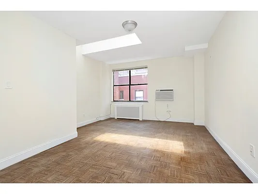 Rented by Mirador Real Estate | media 38