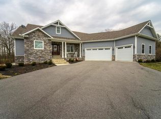 5524 Birdie Dr, Wheatfield, IN 46392