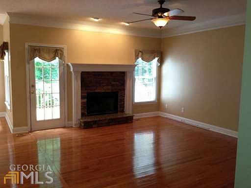 3rd image of 55 Barrington Grange Dr