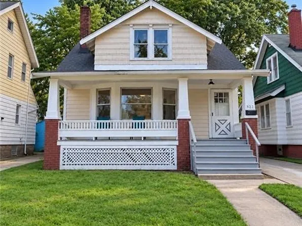 3592 W 128th St, Cleveland, OH 44111