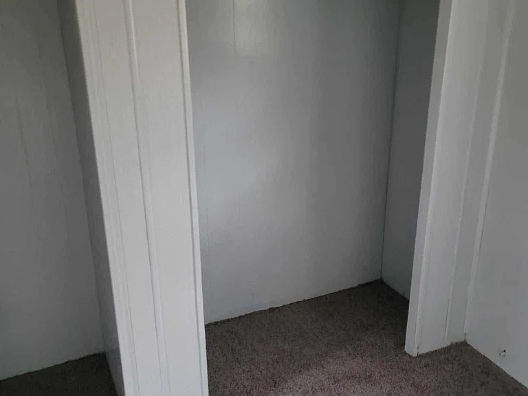 1421 Lee Ave — Photo 11