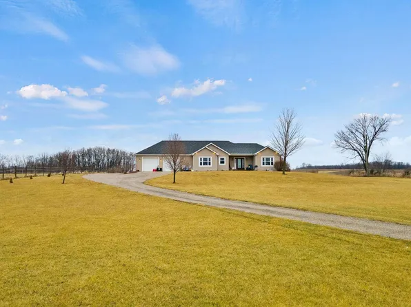 776 W State Road 14, Silver Lake, IN 46982