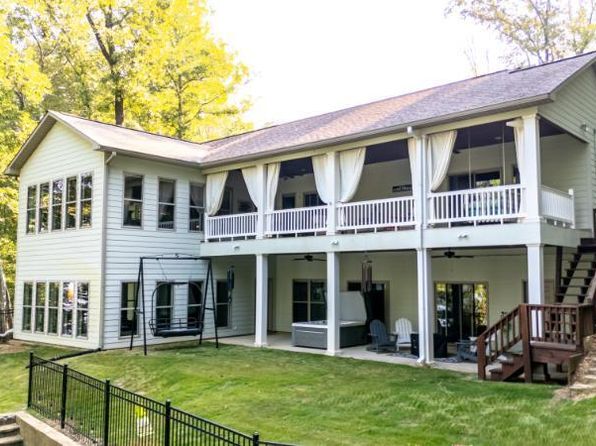 233 River Shore Dr, Fulton, MS 38843