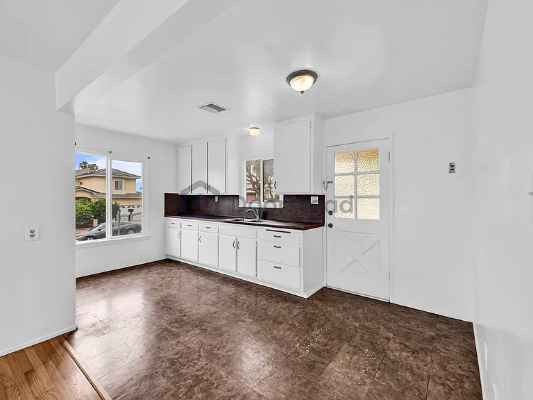 508 W Graves Ave — Photo 9