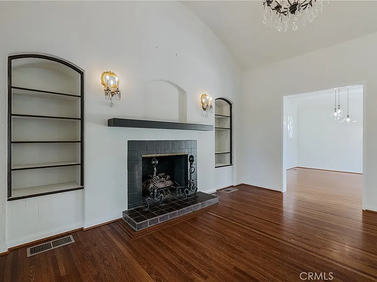 1243 Rossmoyne Ave — Photo 10