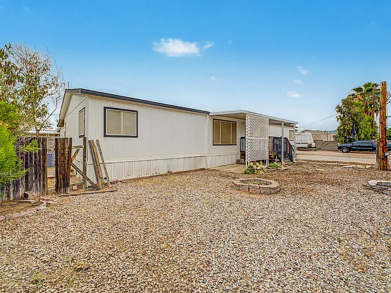 2728 W Smoketree St — Photo 10