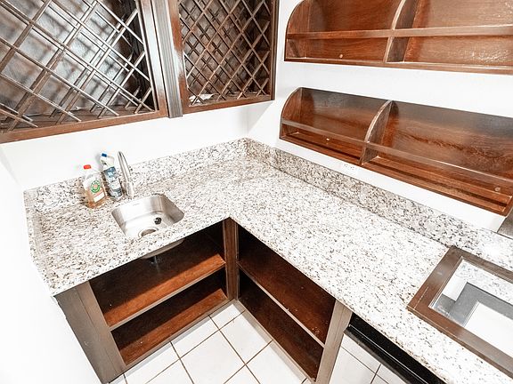 5th image of 36572 Obaria Way