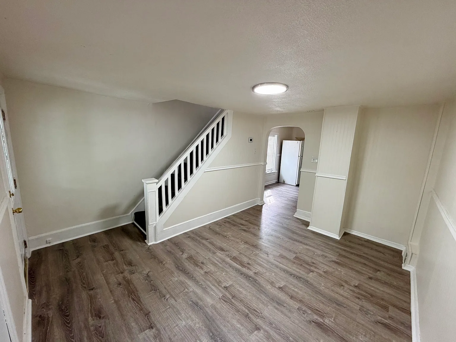 2 bed, 664 sqft, $2,300 — Photo 2