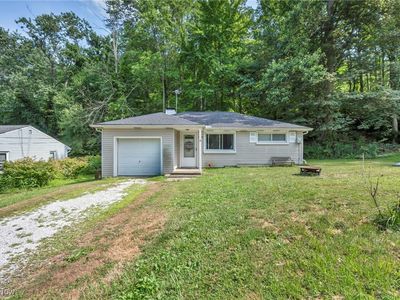 7750 Saxon Dr, Kirtland, OH, 44094
